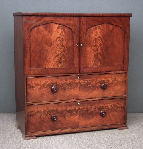 An early Victorian figured mahogany