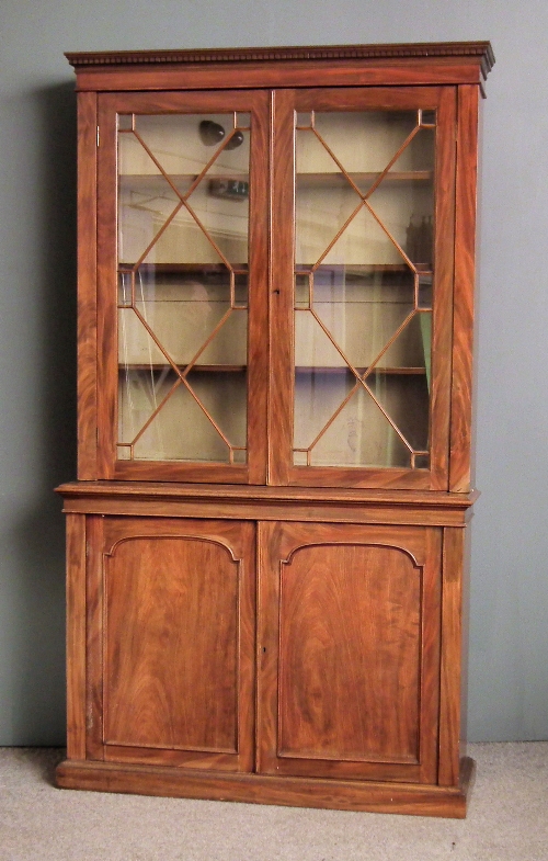 A late Victorian mahogany bookcase 15d57d