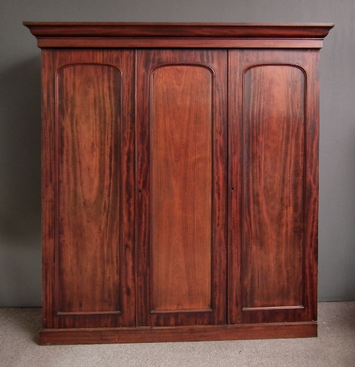 A Victorian mahogany three door 15d57f