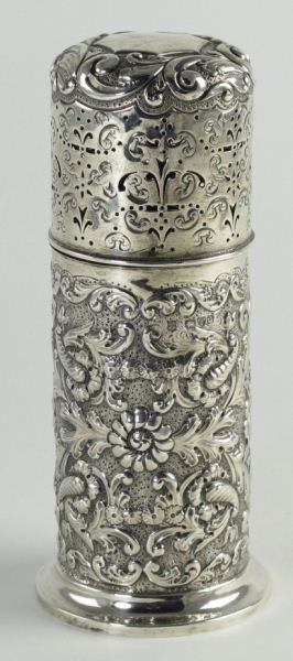 English Sterling Silver Muffineerca  15d5aa