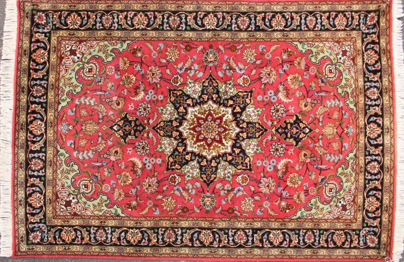 Contemporary Persian Area Rugcenter 15d5e5