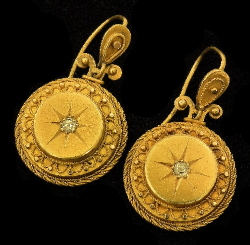 A pair of late Victorian gold coloured 15d7e8