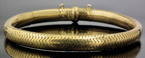 A German 15ct gold articulated bracelet