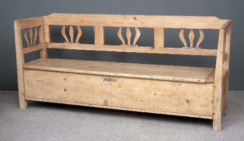 A 19th Century stripped pine box 15d992