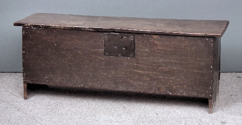 An old oak plank coffer the top 15d9d2