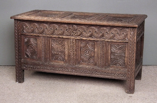 A 17th Century panelled oak coffer 15d9d7