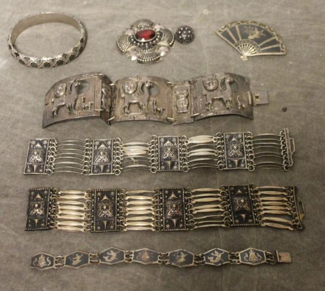 Vintage Silver Jewelry Lot.Includes