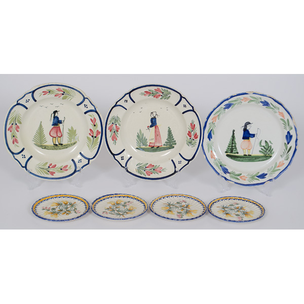 Quimper Plates and Saucers A group 15dc1a