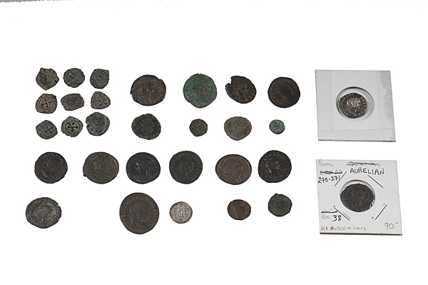 Roman Coins Plus Roman a collection 15dc6f