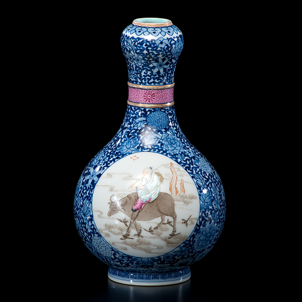 Chinese Bottle Vase Chinese 20th 15de65