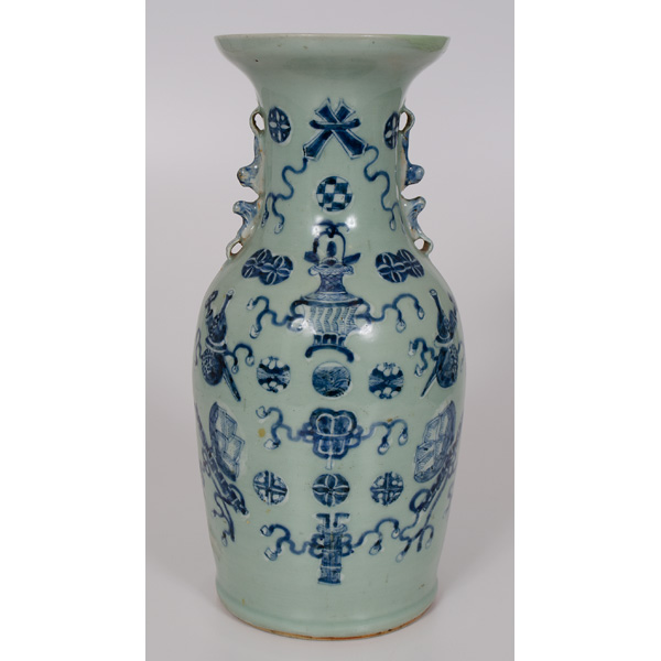 Chinese Blue and White Vase Chinese. 