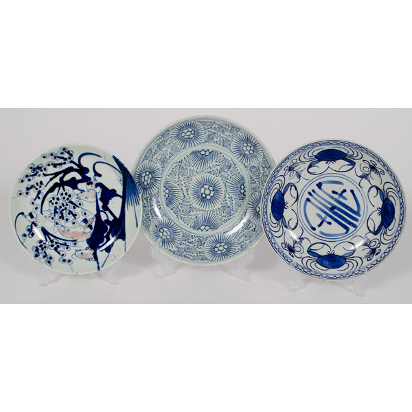 Korean Blue and White Plates Korean. 