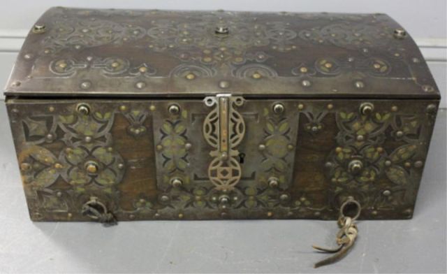 Middle Eastern Dome Top Trunk Possibly 15e040