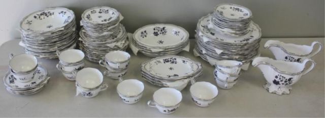 Spode Pennington Platinum Dinner