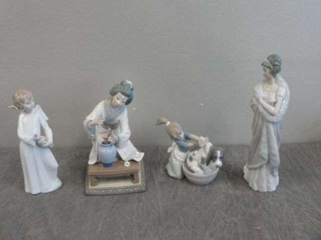 LLADRO. 4 Porcelain Figures.1 as is