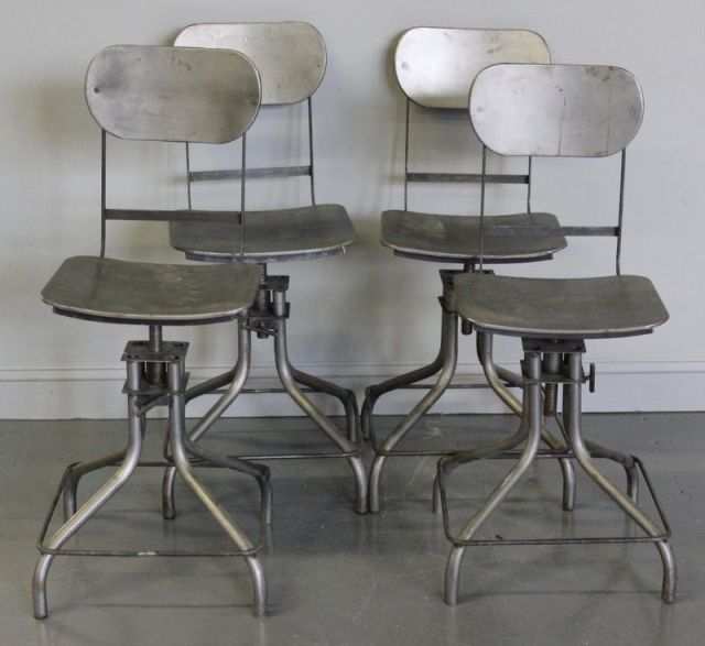 Set of 4 Industrial Style Stools 15e0c9