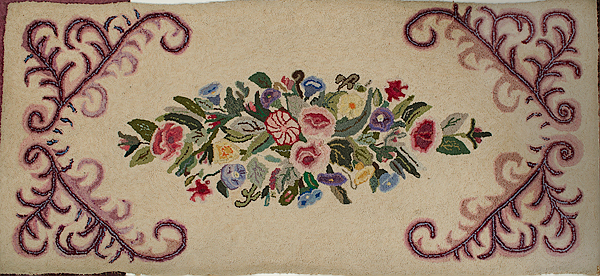 Floral Hooked Rug American early 161011