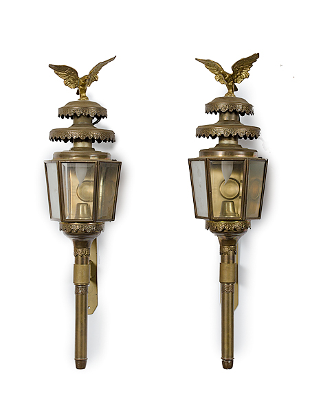 Brass Coach Lanterns American. A pair