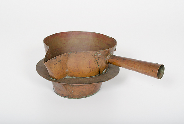 Copper Handled Pan Early 20th century  16102b