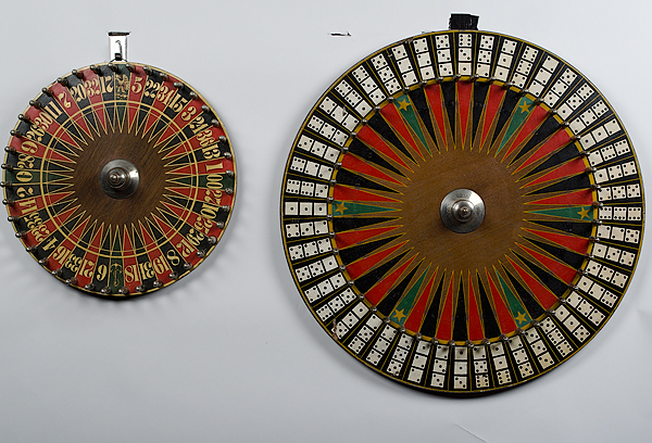 Antique Gaming Wheels American  161047