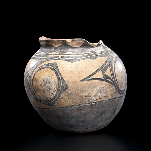 Hopi Olla designed with four large 16114d