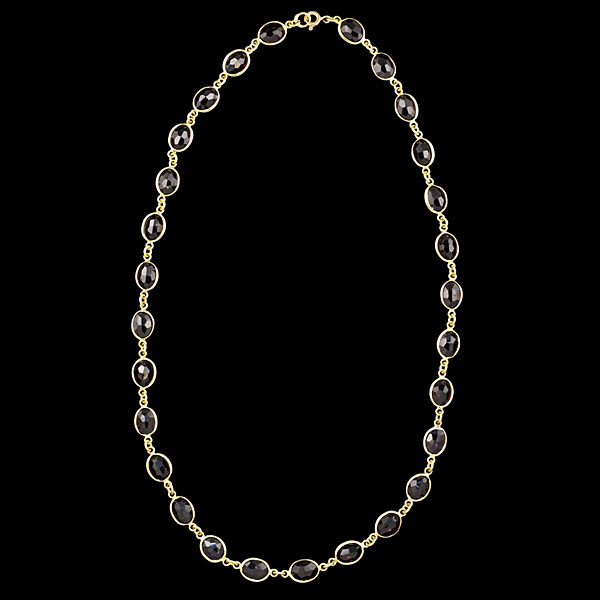 Garnet Necklace A 14K yellow gold