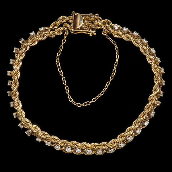 Gold and Diamond Bracelet A vintage 1611cd