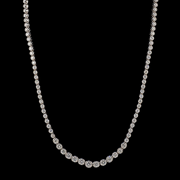 Modern Style Diamond Necklace A 1611d6