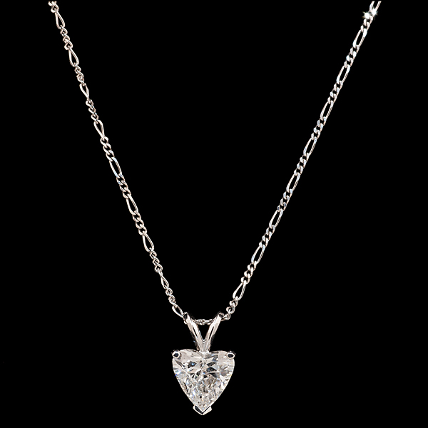 1 95cts Classic Diamond Heart Pendant 1611e1