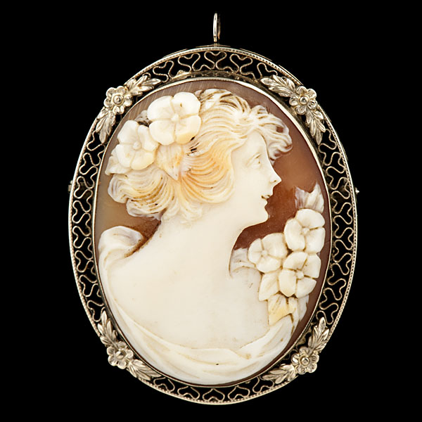 Smiling Cameo Brooch/Pendant A