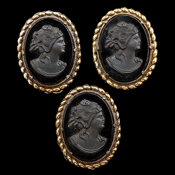 Carved Jet Mourning Brooch Collection 16122d