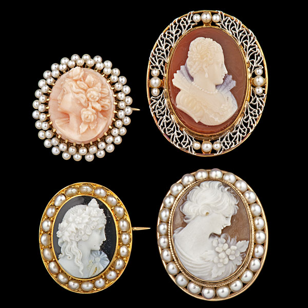 Pearl Cameo Suite A group of 4 161229