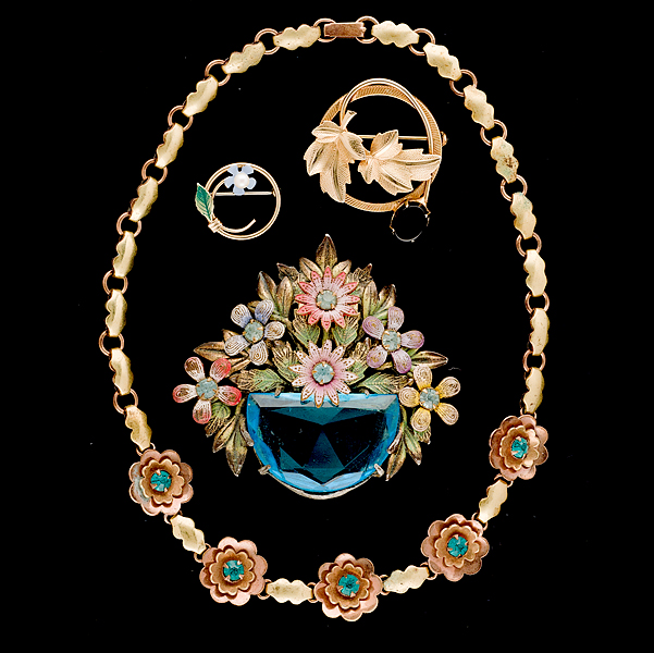Unsigned Flower Brooch and Necklace 1613c6