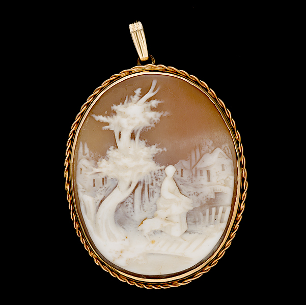 Carved Cameo of Scene A carved 161439