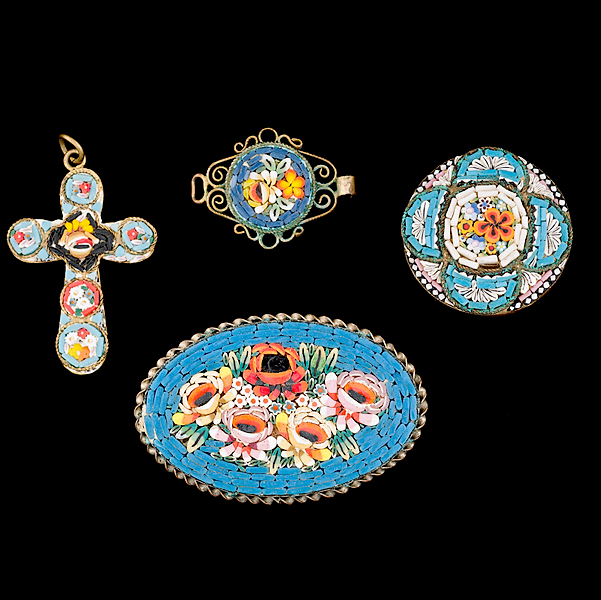 Micromosaic pendants and brooches 161465