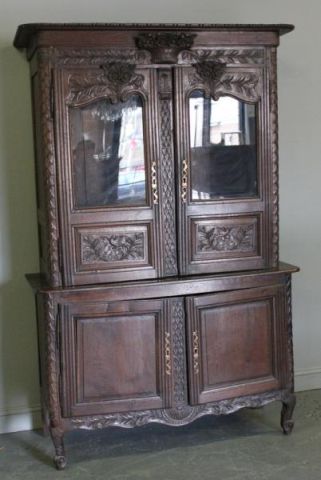 18th Cent French Finely Carved