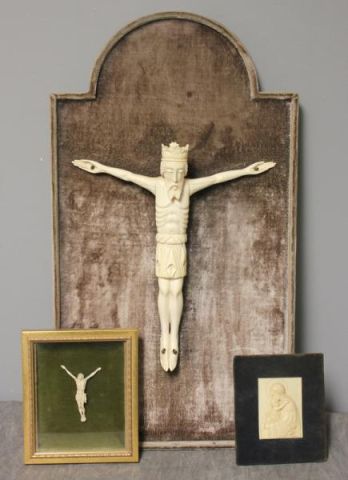 Antique Ivory Cruciform Christ Small 161508