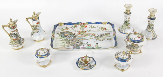 A Noritake dressing table set decorated 161666