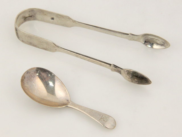 A William IV silver caddy spoon 16174e