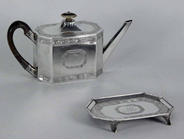 A George III silver teapot and 161786