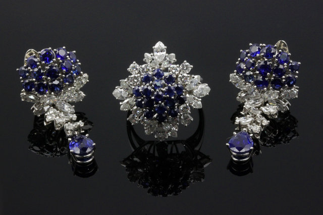 A suite of sapphire and diamond 161801