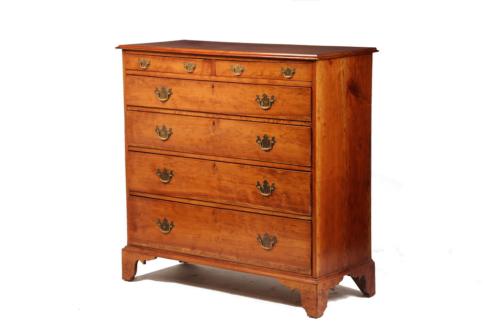 AMERICAN WALNUT CHEST New England 16190d