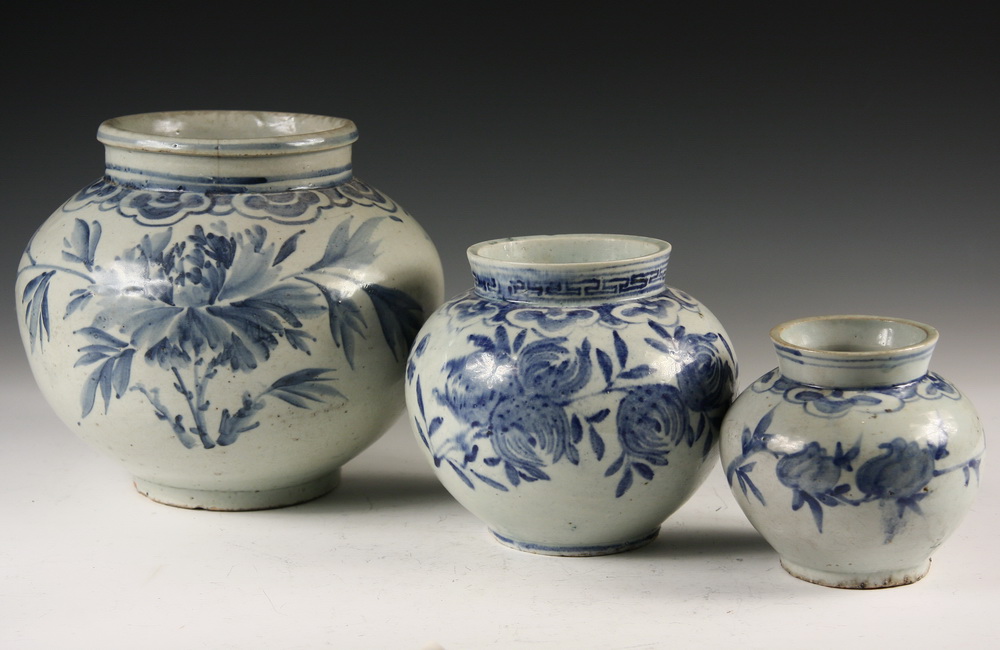 GROUP THREE KOREAN VASES Three 16197a