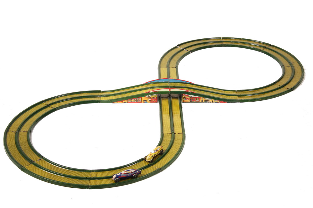 TIN LITHO RACE TRACK SET 1930 s 161998