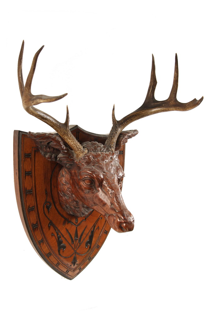 CARVED DEER HEAD ON PLAQUE Circa 1619a4