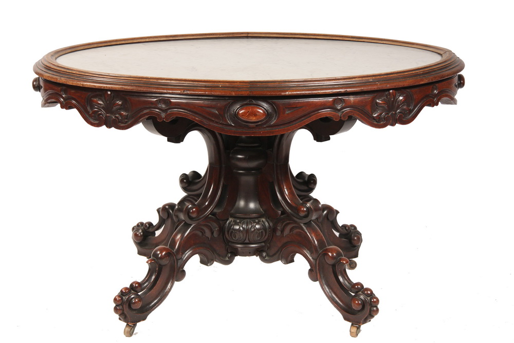 VICTORIAN CENTER TABLE American 161a22