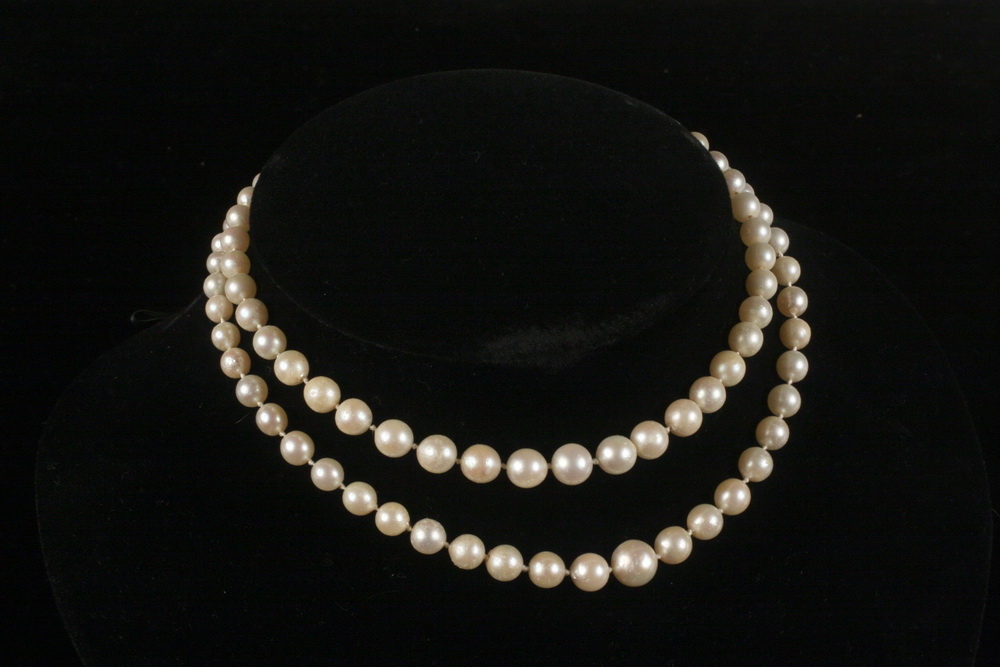 PEARL NECKLACE - Contemporary Designer