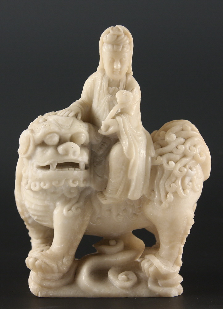 CHINESE MABLE SCULPTURE - 18th