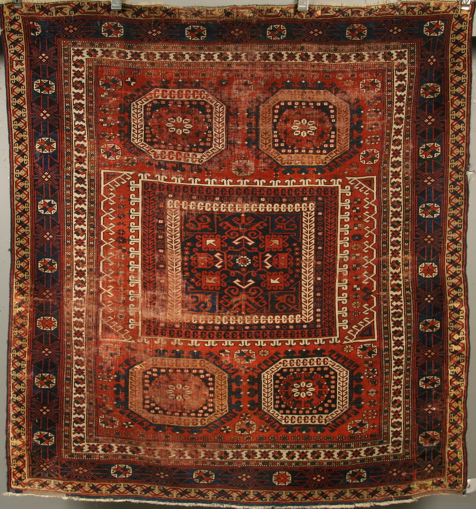 AREA RUG 5 x 5 4 Ca 1890s 161c4c