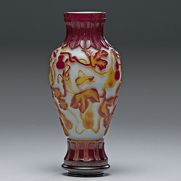 Red Agate Covered Peking Glass 160092